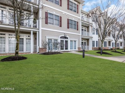 7 Centre Street #3305