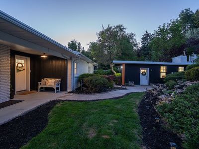 740 E Bowl Dr