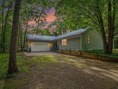 Property at 6473 Windwood Dr, Fruitport, MI
