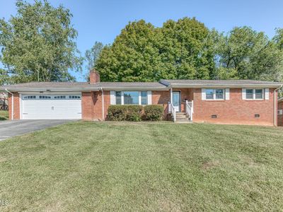 2208 Wyndale Rd