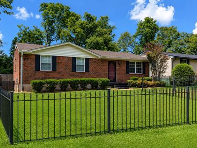 3229 Briarwick Dr