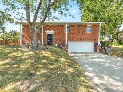704 W Airwood Dr