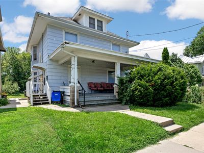 525 Iowa Ave
