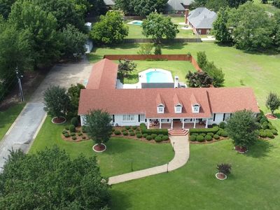 6131 Monticello Dr