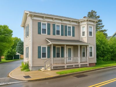 101 Chestnut St