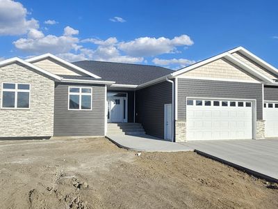 3911 Platinum St