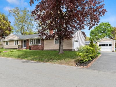 262 Sanders Ave