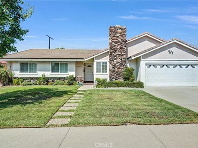 5559 N Del Loma Ave