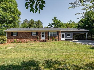 858 State Highway 62 W