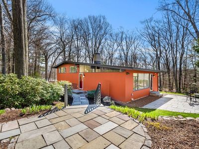 7 Gould Rd