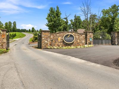 2500 Raulston Falls Rd