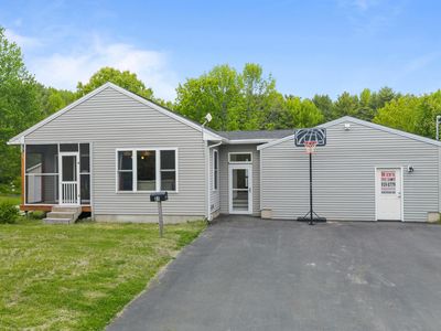 81 Bowman Street
