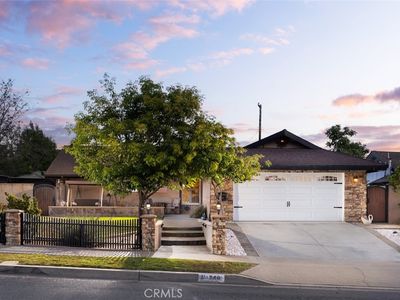 840 E Glendora Ave