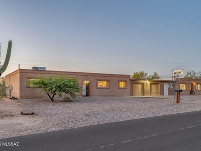 3810 W Placita Oeste