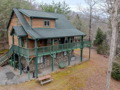 44 Riverside Dr