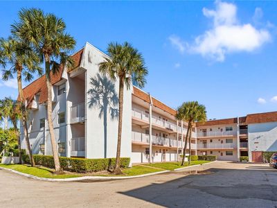 8000 Lagos De Campo Blvd #A104