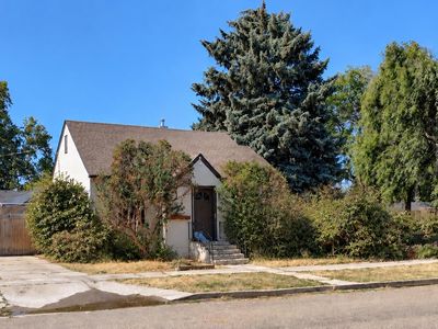 403 E Lincoln Ave
