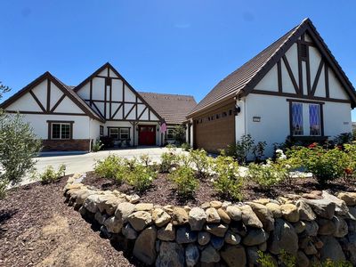 1227 Hans Park Trl
