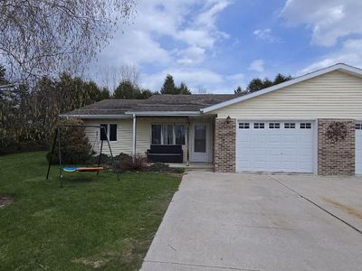 1002 Chrysler DRIVE