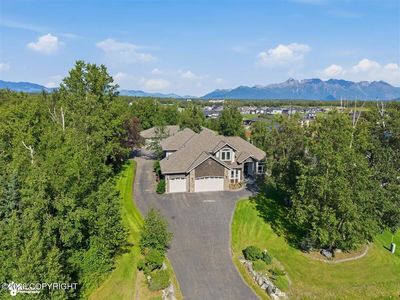 3318 S Charming Valley Loop
