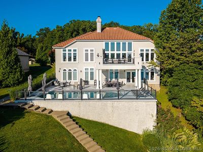 764 Via Del Lago Dr