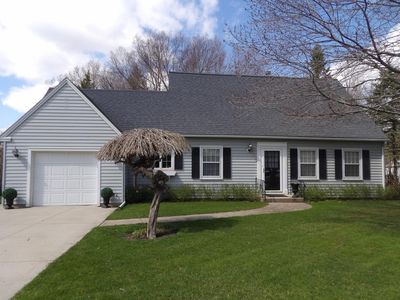 2103 10th Pl NE