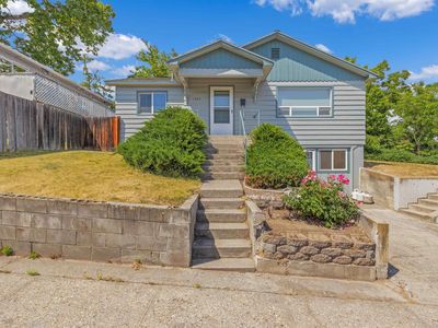 1663 9th Ave