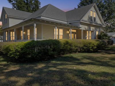 304 & 308 N Alley St