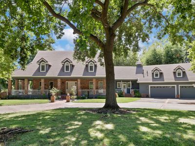 10910 Chambeau Way
