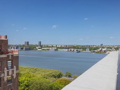 320 Riverside Dr Unit Ph16b