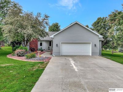 19425 Hilltop Dr