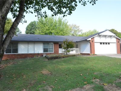 3069 N Loxley Ave