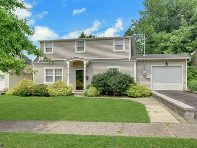 15 Lynne Ave
