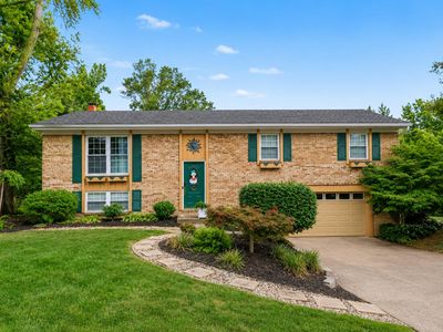 813 Pinehurst Dr
