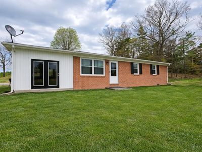 Property at 16 Gladeview Dr, Fries, VA