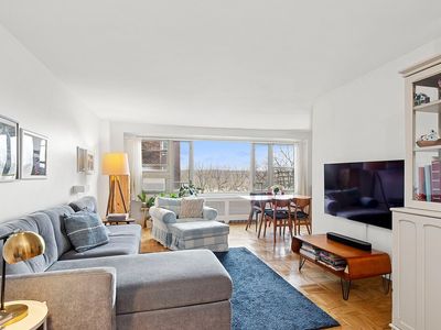 900 W 190th St APT 5B
