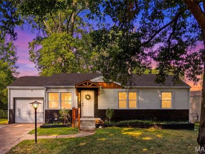 10501 Hoyt Dr
