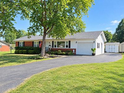 Property at 650 Earlewood Dr, Madisonville, KY
