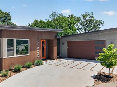 10600 Chateau Ln