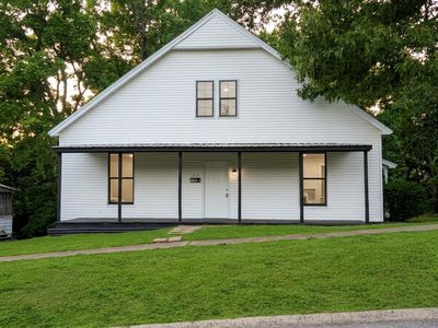 315 E Clark St