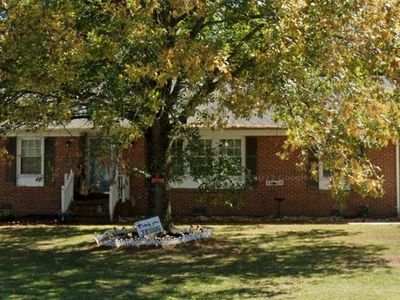 313 Fairview Dr