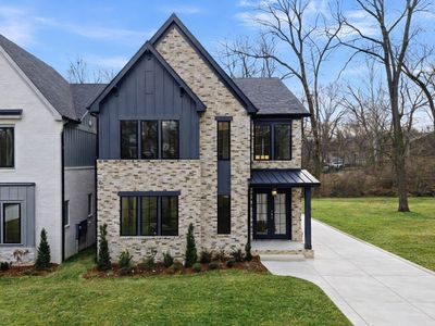 1525 Graybar Ln