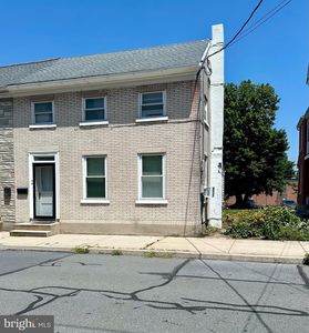 36 S Whiteoak St