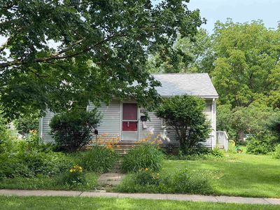 Property at 2103 Franklin St, Cedar Falls, IA