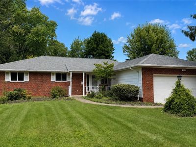 Property at 2021 Edenhall Dr, Lyndhurst, OH