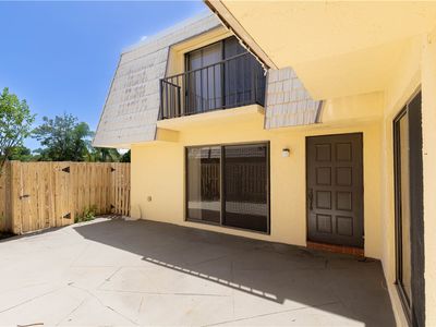 1170 6th Ave APT 2B