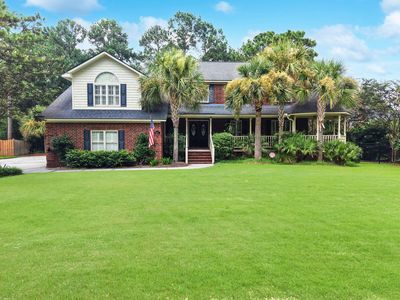 102 Castle Harbor Dr