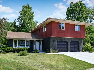 926 Holliston Ct
