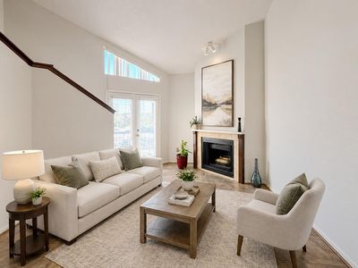 10855 Meadowglen Ln APT 1024