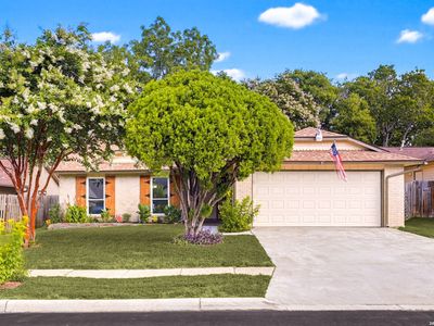 13930 Mission Valley